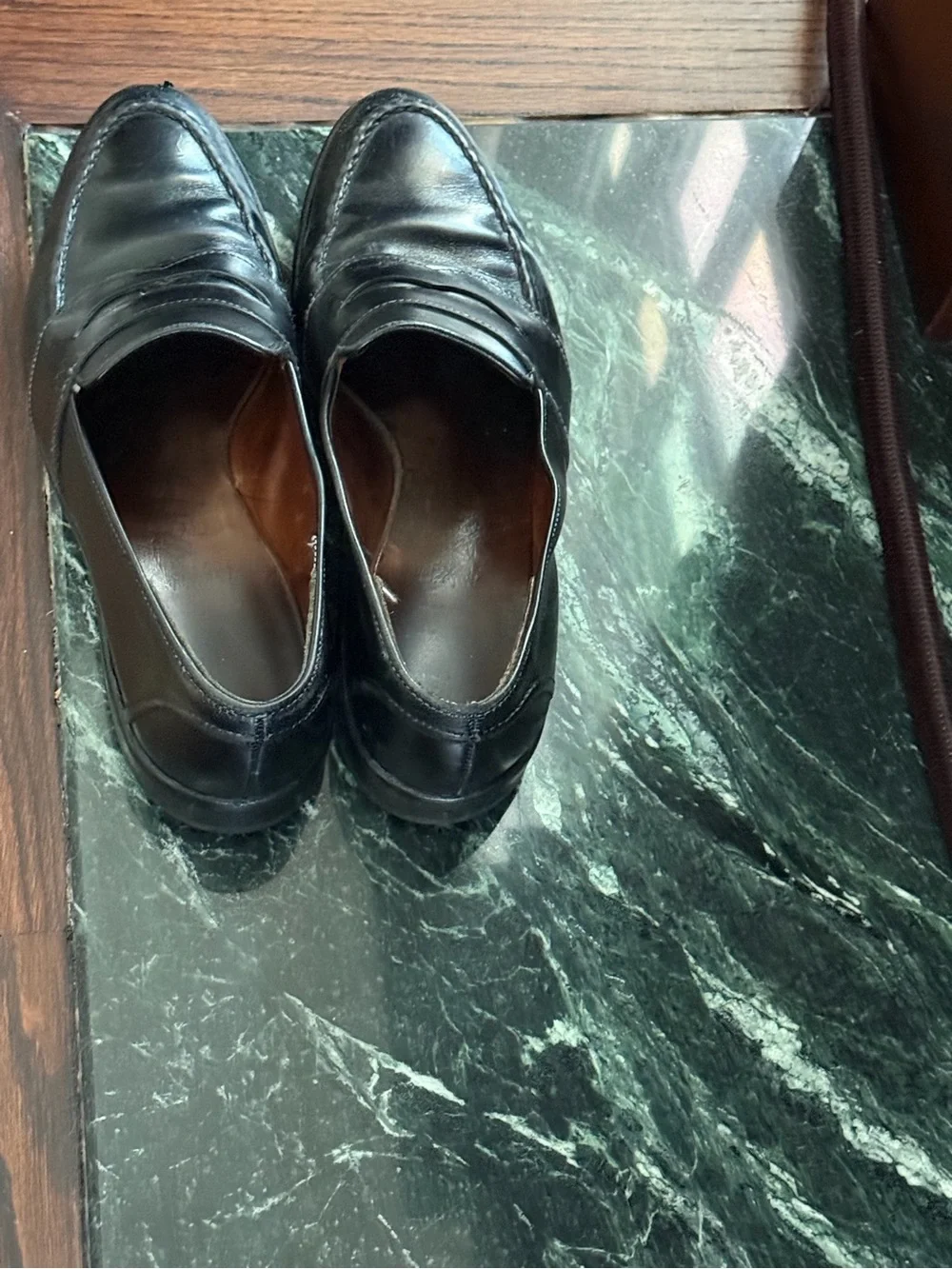 WEALTHY ALLEN EDMONDS Men's Black Leather Penny Loafers -